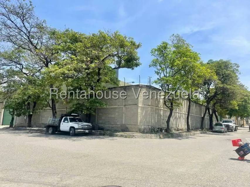 Galpon - Deposito en Venta en Zona Industrial 3, Lara - 27