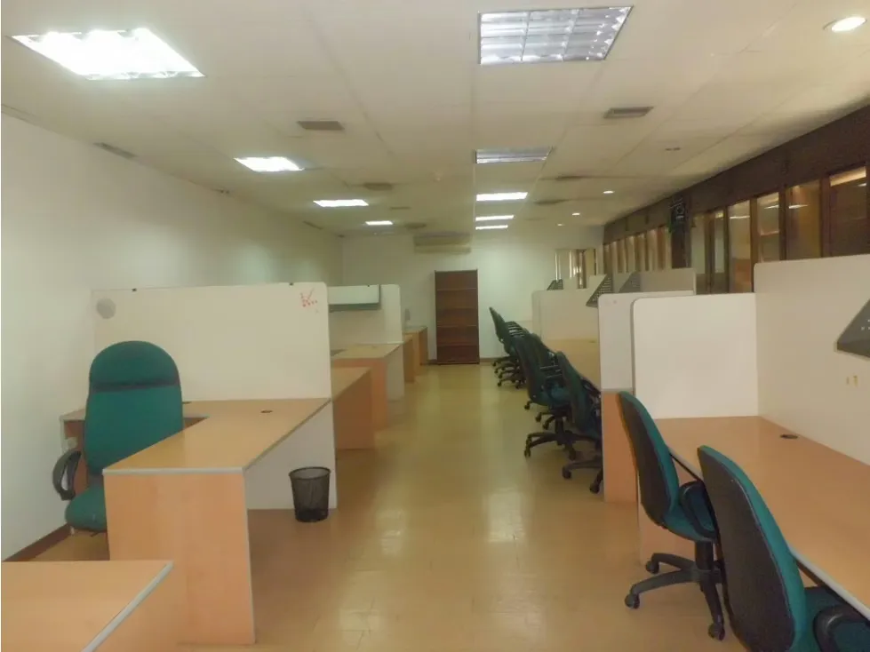 Se vende oficina 200m2 Centro Plaza 7651 - 2