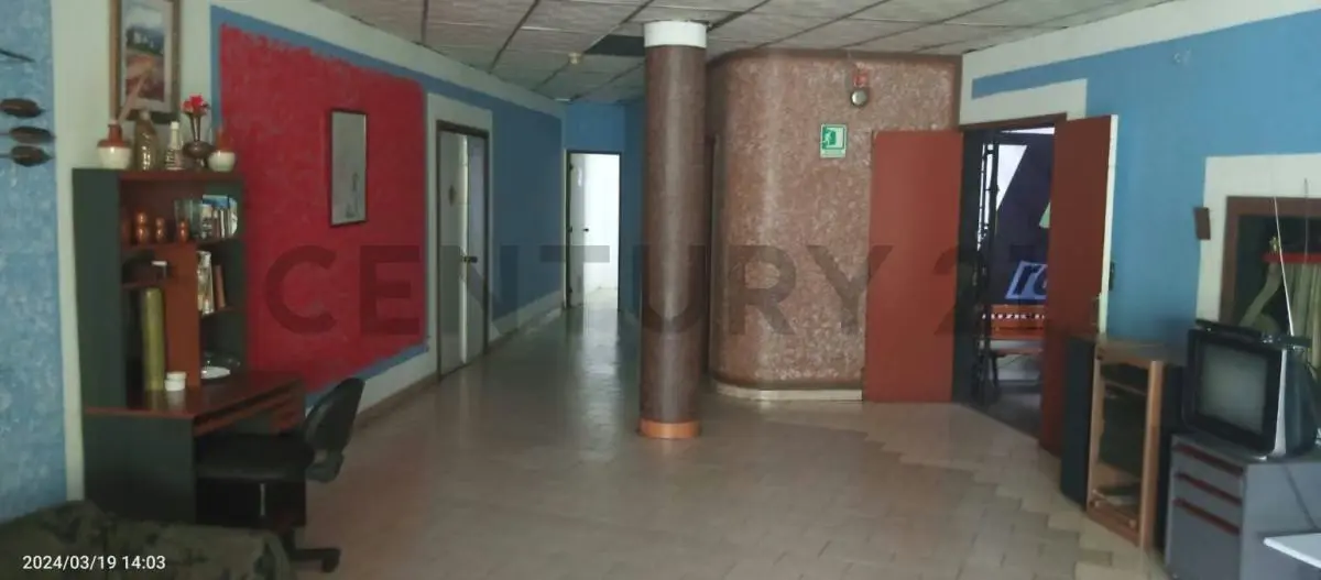Se vende local comercial C.C. El Llanito IZ