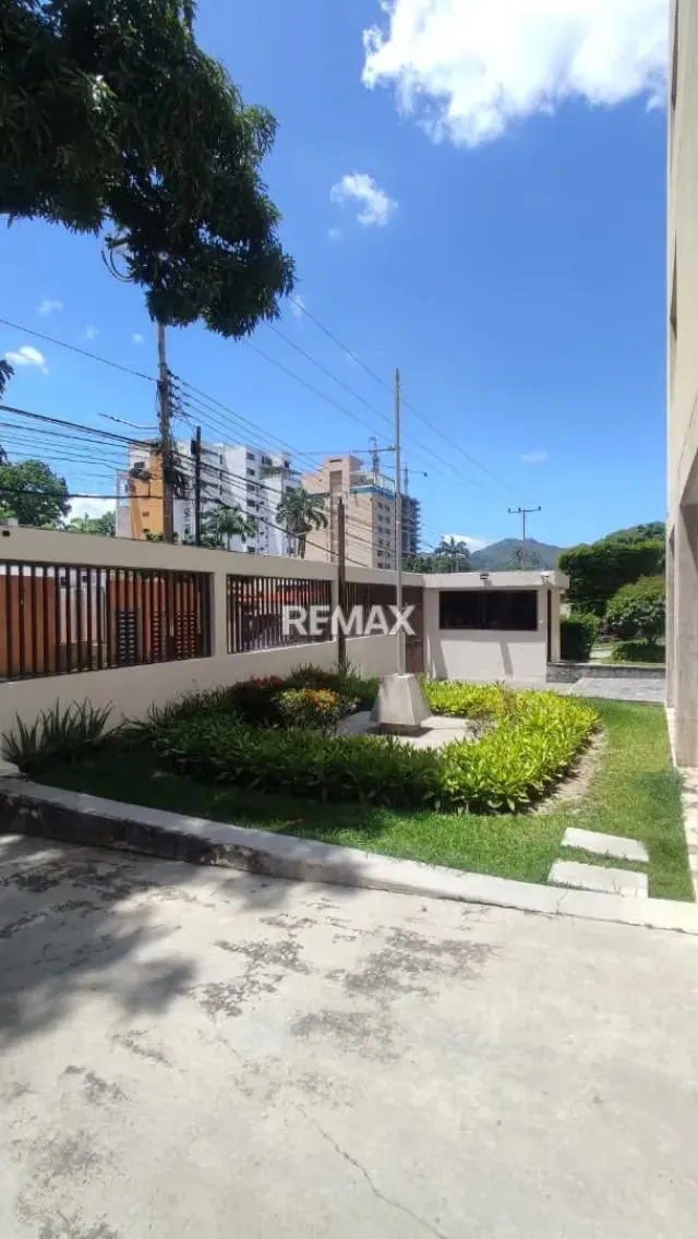 Apartamento en venta en la Urbanización Carabobo, a pocos metros de la Avenida Bolivar Norte y la Viña - 4