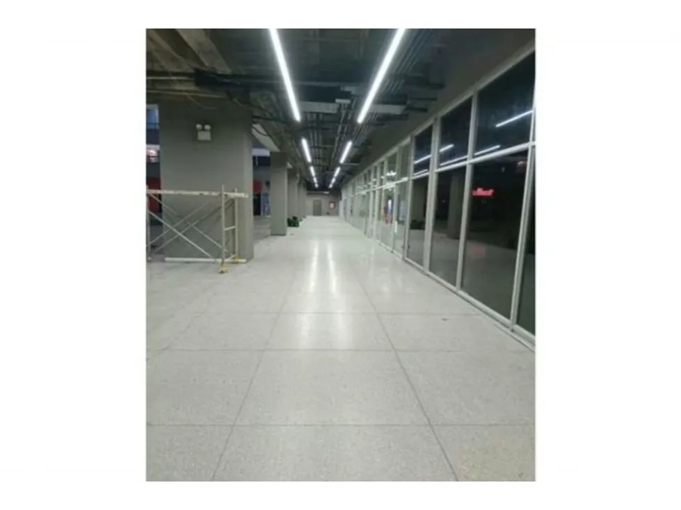 Alquiler Local Comercial 694m2 y Altura 5,40 mts los Chaguaramos - 9
