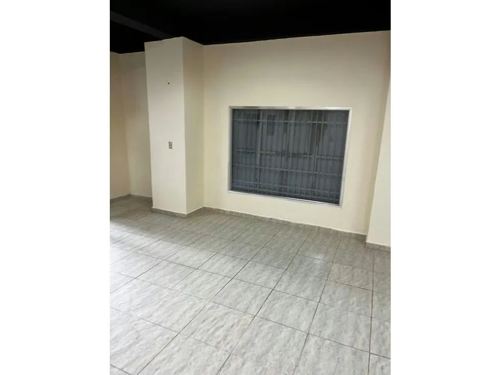 Local Comercial a Pie de Calle Venta y Alquiler Av. Victoria, Caracas - 5