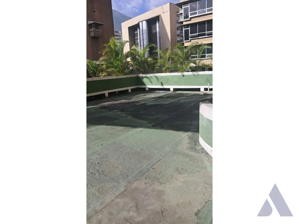 Alquilo oficina c/ terraza 150m2 Los Palos Grandes 4431 - 6