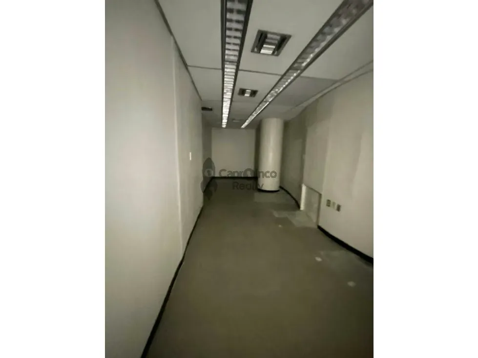 Se Alquila local en Guacara de 300m2 - 4