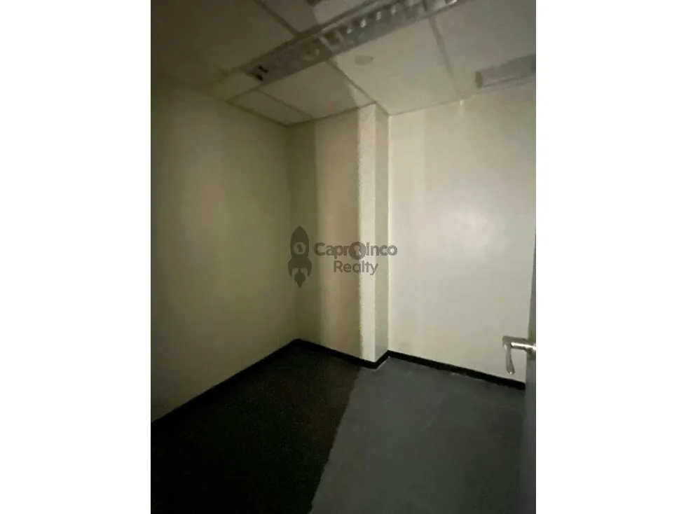 Se Alquila local en Guacara de 300m2 - 8