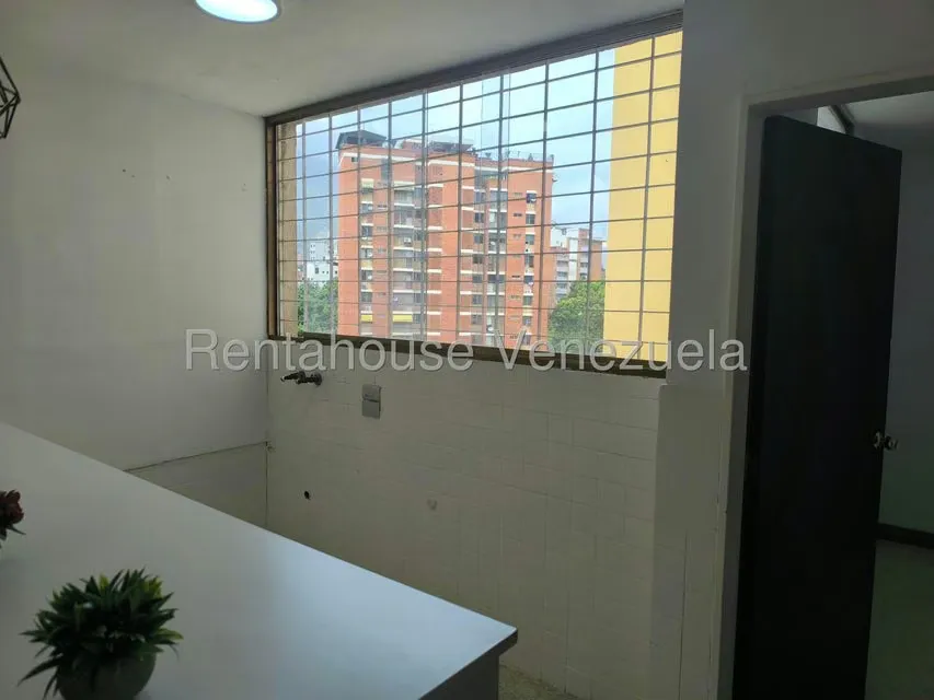 Apartamento (1 Nivel) en Venta en La Florida, Distrito Metropolitano - 13