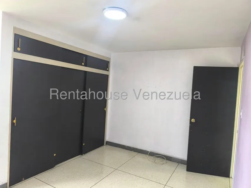 Apartamento (1 Nivel) en Venta en La Florida, Distrito Metropolitano - 23