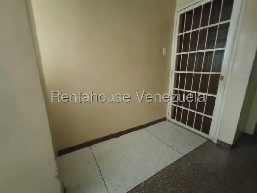 Apartamento (1 Nivel) en Venta en Centro, Carabobo - 30
