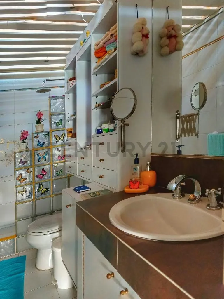 En venta Town House, La Macarena Sur, Los Teques Edo. Miranda - 30