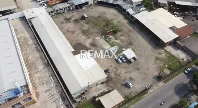 EN ALQUILER TERRENO INDUSTRIAL A PIE DE LA AUTOPISTA REGIONAL DEL CENTRO - 14