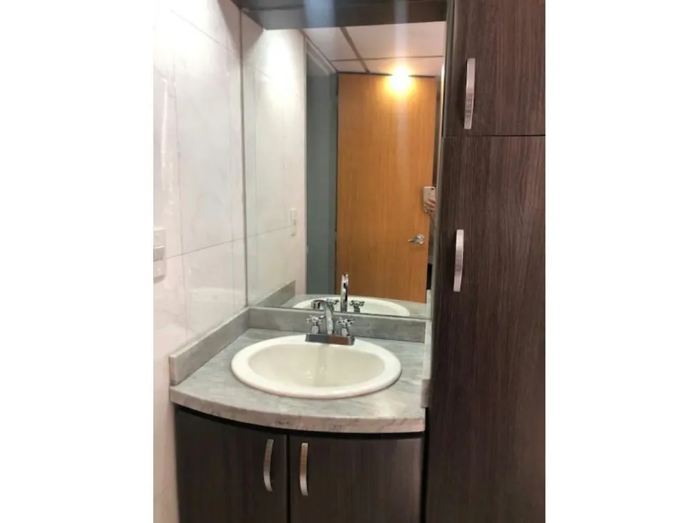 Se ALQ.-OFC.-60m²-remodelada-7P. Trabajo-1B+1Kich.-Cols. Bello Monte - 11