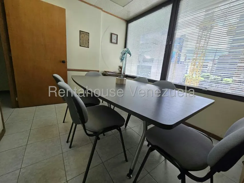 Oficina en Alquiler en Chacao, Distrito Metropolitano - 12