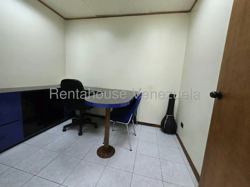Oficina en Alquiler en Chacao, Distrito Metropolitano - 8