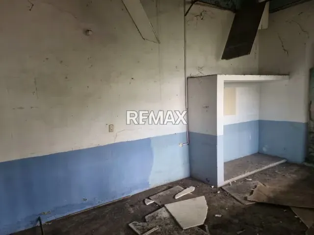 EN VENTA BIENHECHURIA CON TERRENO UBICADO EN EXCELENTE ZONA DE ARAURE - 4
