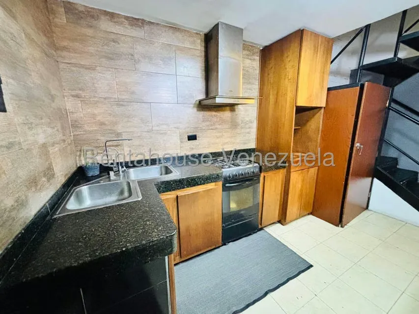Casa (Duplex) en Venta en Nueva Casarapa, Miranda - 9