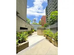 View 16