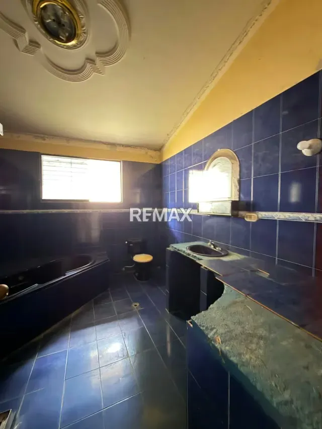 Venta de Casa con amplio terreno ubicada en el Parral Valencia - 12
