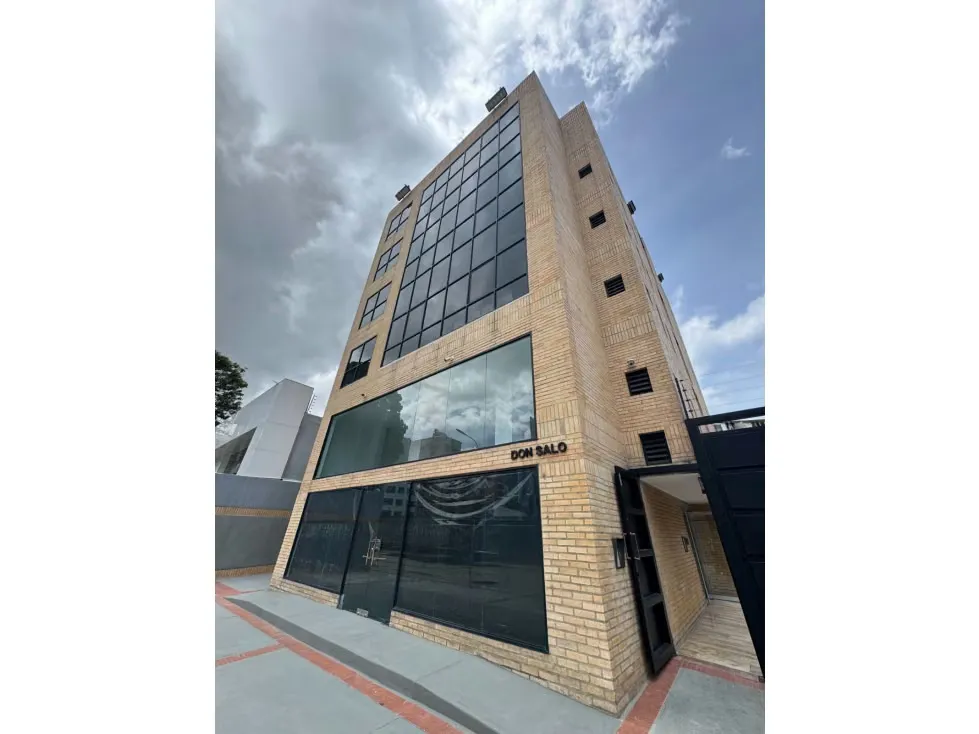 Edificio en venta 1500m², calle orinoco