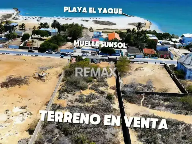 TERRENO CON POTENCIAL PARA INVERSIÓN COMERCIAL Y RESIDENCIAL, A MINUTOS DE PLAYA EL YAQUE
