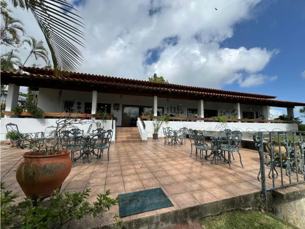 Se vende casa 950m2 10H/8B/8P Cumbres de Curumo - 3