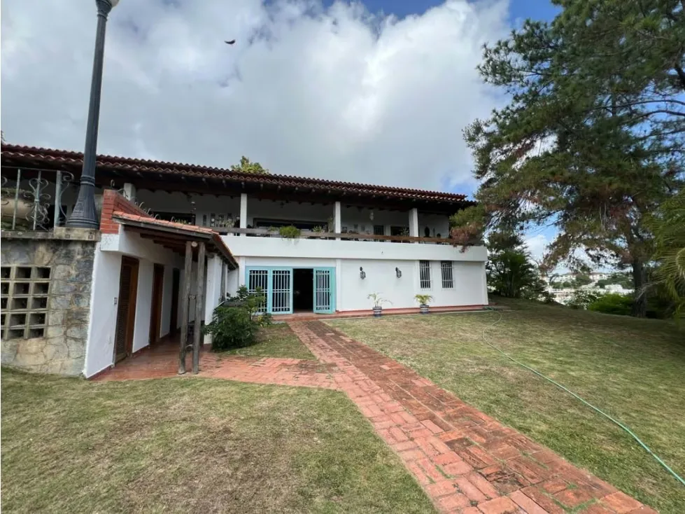 Se vende casa 950m2 10H/8B/8P Cumbres de Curumo - 33