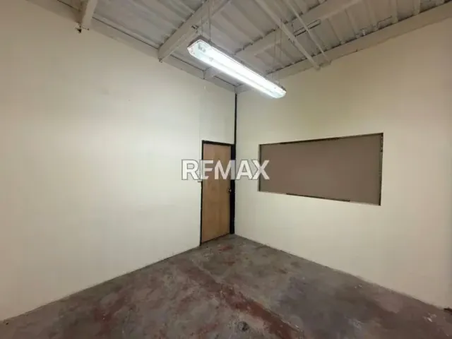 LOCAL COMERCIAL EN ALQUILER EN AV LIBERTADOR BARQUISIMETO LARA - 11