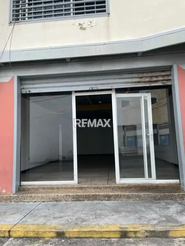 LOCAL COMERCIAL EN ALQUILER. AV, MIRANDA