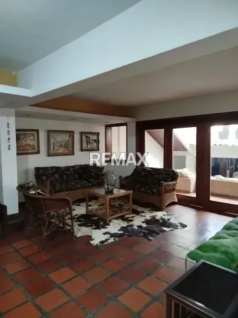 Venta de Casa en la Urb. Colinas de la California, Sucre - 4