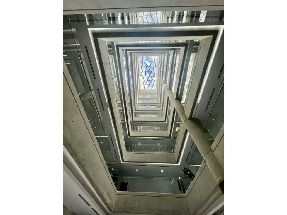 Se vende o Alquila oficina 230m2 Los Naranjos 8044 - 17