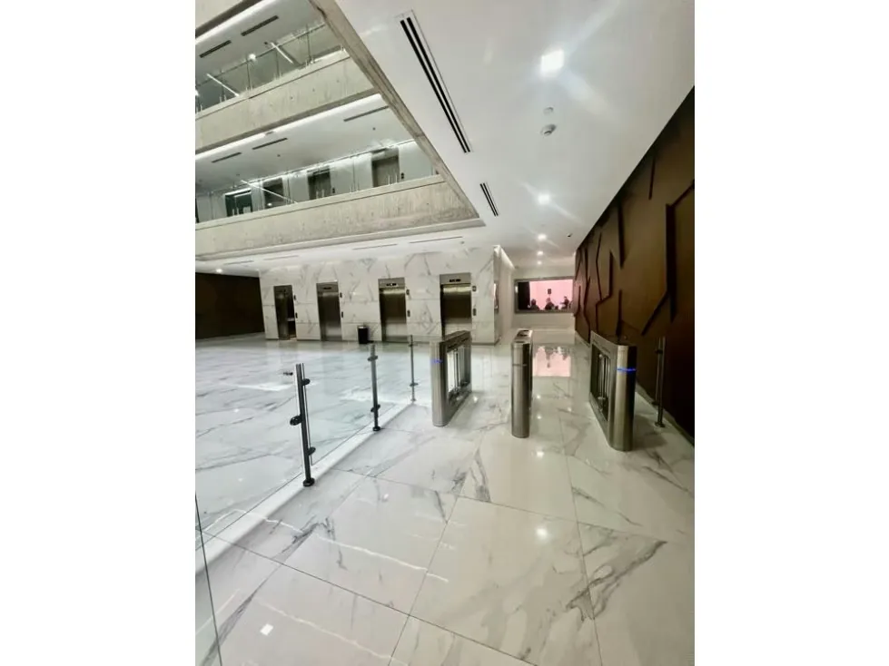 Se vende o Alquila oficina 230m2 Los Naranjos 8044 - 18