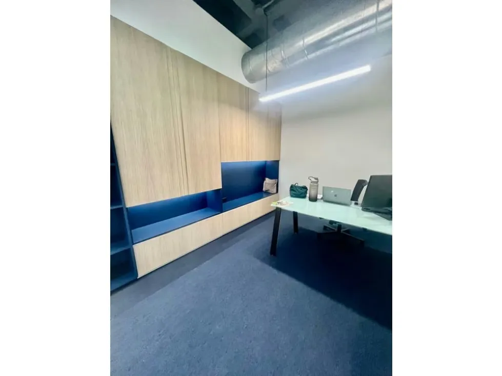 Se vende o Alquila oficina 230m2 Los Naranjos 8044 - 5