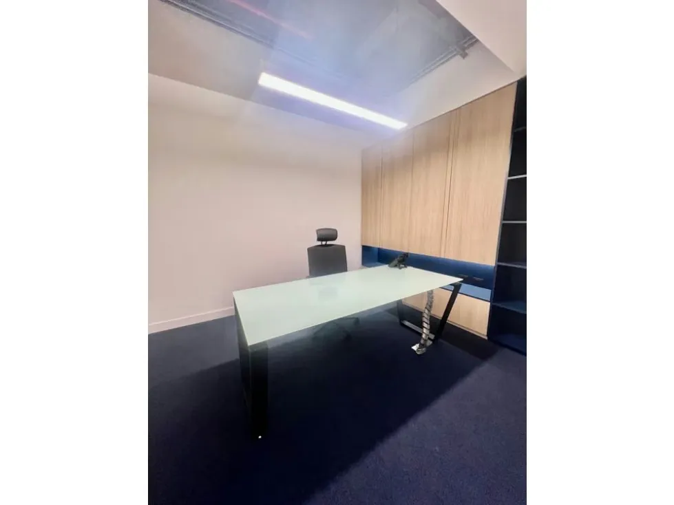 Se vende o Alquila oficina 230m2 Los Naranjos 8044 - 9