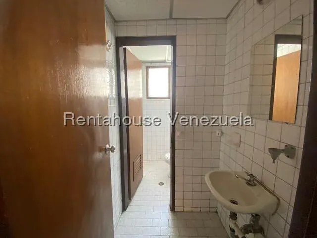 Edificio en Venta en Parroquia Catedral, Distrito Metropolitano - 8