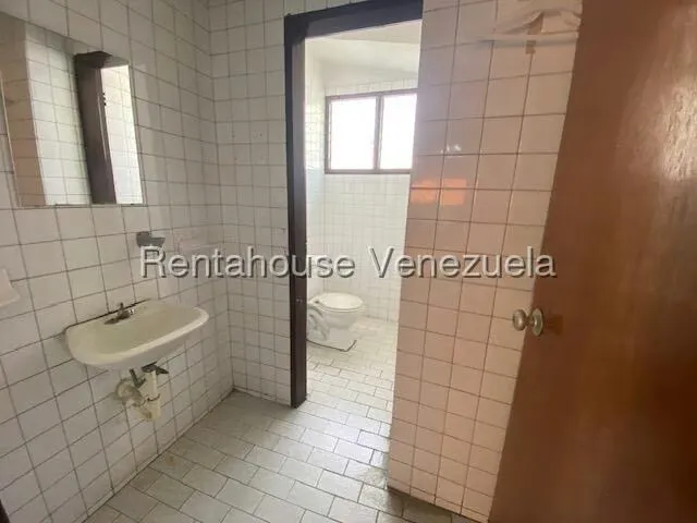 Edificio en Venta en Parroquia Catedral, Distrito Metropolitano - 9