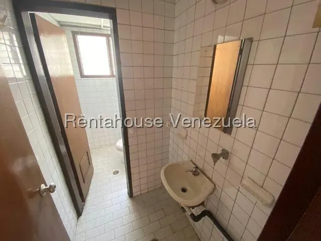 Edificio en Venta en Parroquia Catedral, Distrito Metropolitano - 10
