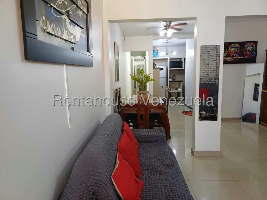 Casa (1 Nivel) en Venta en Catia, Distrito Metropolitano - 19
