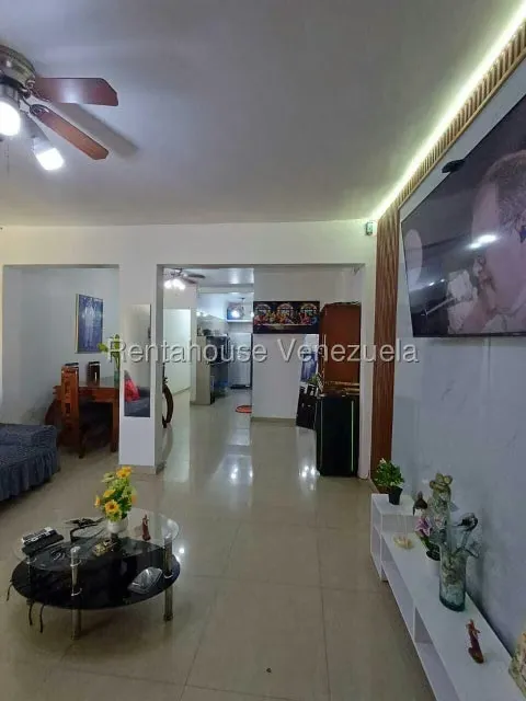 Casa (1 Nivel) en Venta en Catia, Distrito Metropolitano - 21