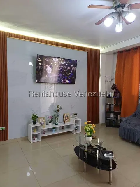 Casa (1 Nivel) en Venta en Catia, Distrito Metropolitano - 24