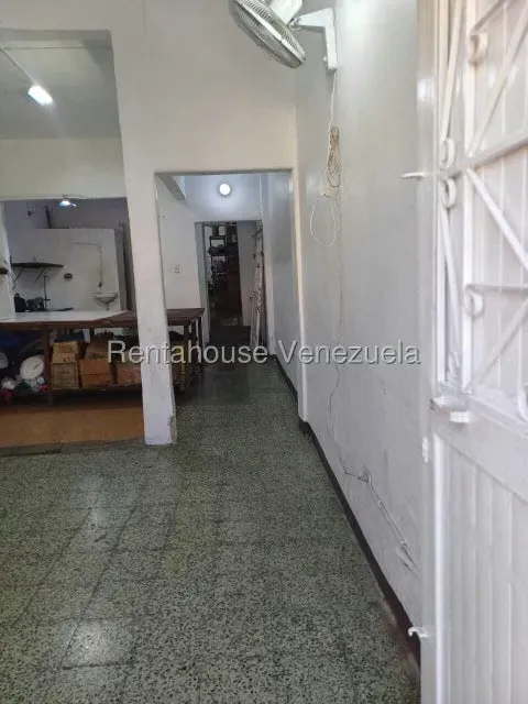 Casa (1 Nivel) en Venta en Catia, Distrito Metropolitano - 3