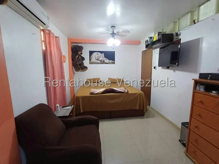 Casa (1 Nivel) en Venta en Catia, Distrito Metropolitano - 43