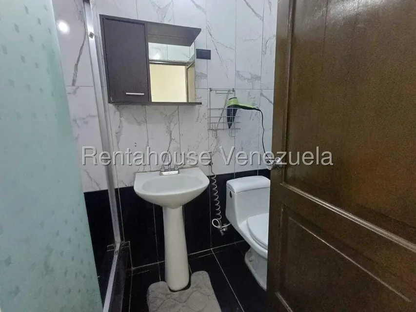 Casa (1 Nivel) en Venta en Catia, Distrito Metropolitano - 48