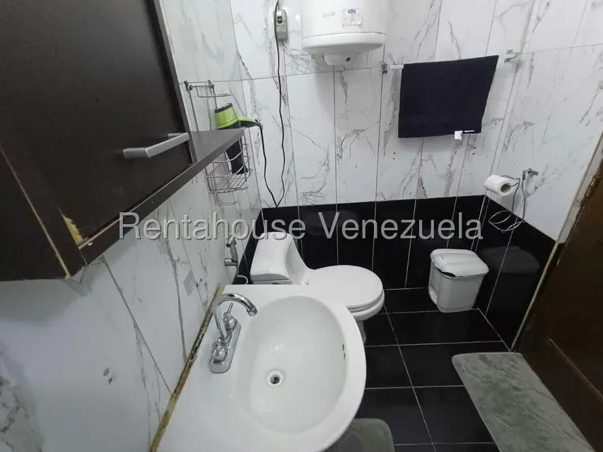 Casa (1 Nivel) en Venta en Catia, Distrito Metropolitano - 50