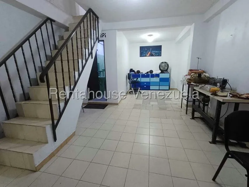 Casa (1 Nivel) en Venta en Catia, Distrito Metropolitano - 63