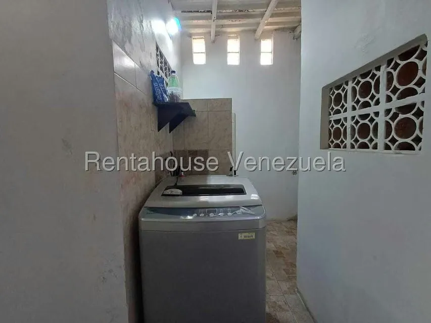 Casa (1 Nivel) en Venta en Catia, Distrito Metropolitano - 84