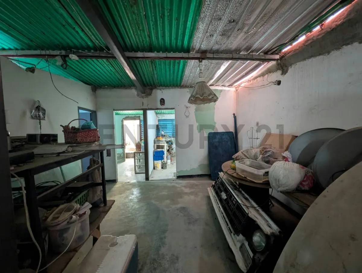 Casa Duplex via principal San Juan Municipio Diaz - 39