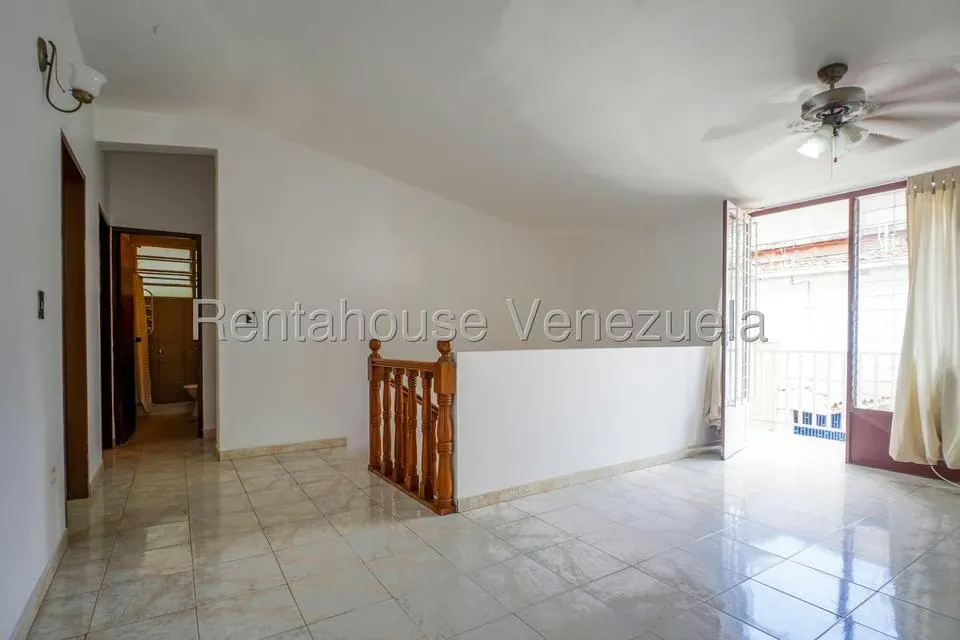 Casa (Duplex) en Venta en Santa Fe Norte, Distrito Metropolitano - 11
