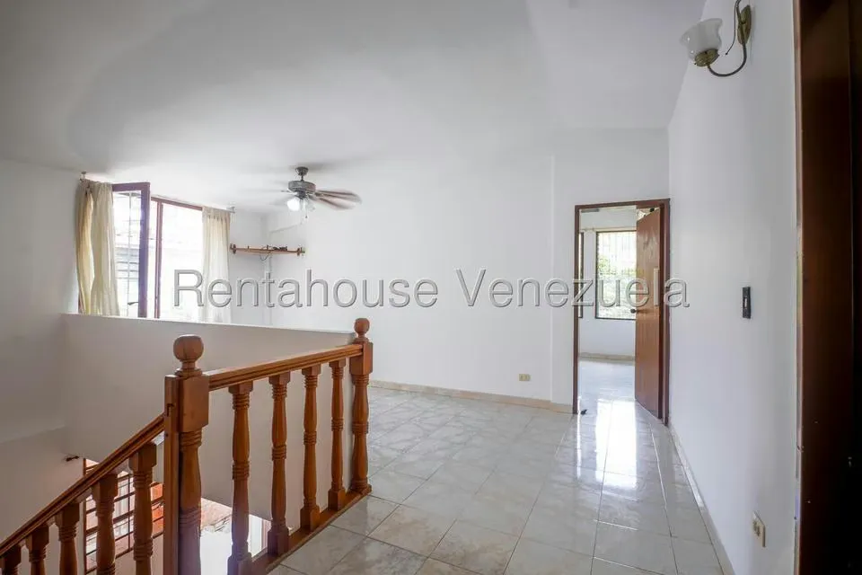 Casa (Duplex) en Venta en Santa Fe Norte, Distrito Metropolitano - 12