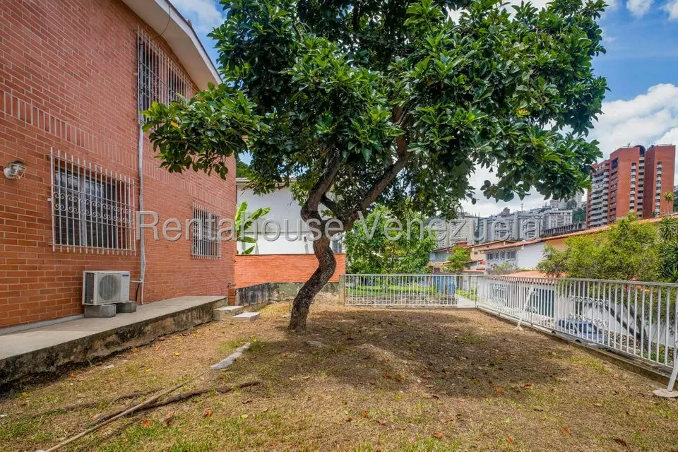 Casa (Duplex) en Venta en Santa Fe Norte, Distrito Metropolitano - 25