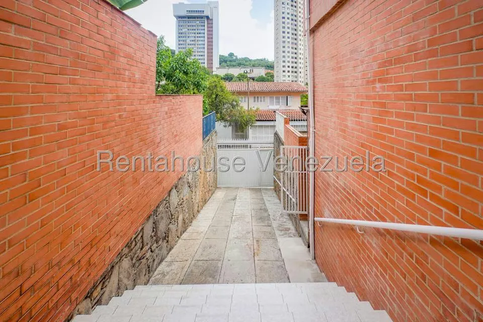 Casa (Duplex) en Venta en Santa Fe Norte, Distrito Metropolitano - 28