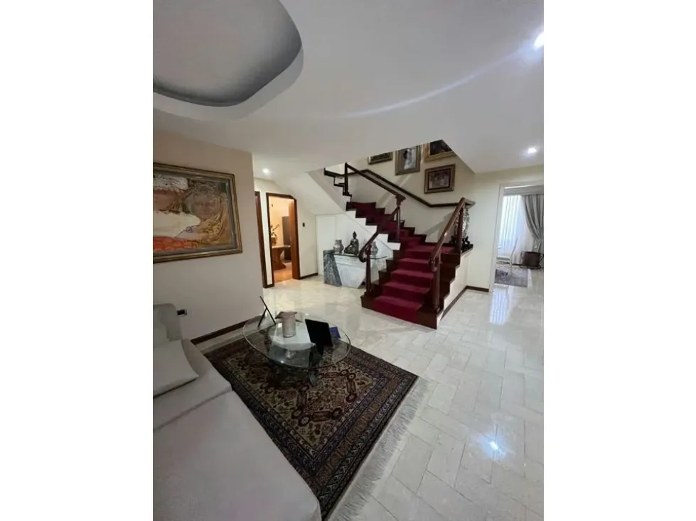 Se vende casa 470m2 4h+2s/6b/4p Caurimare 3446 - 3